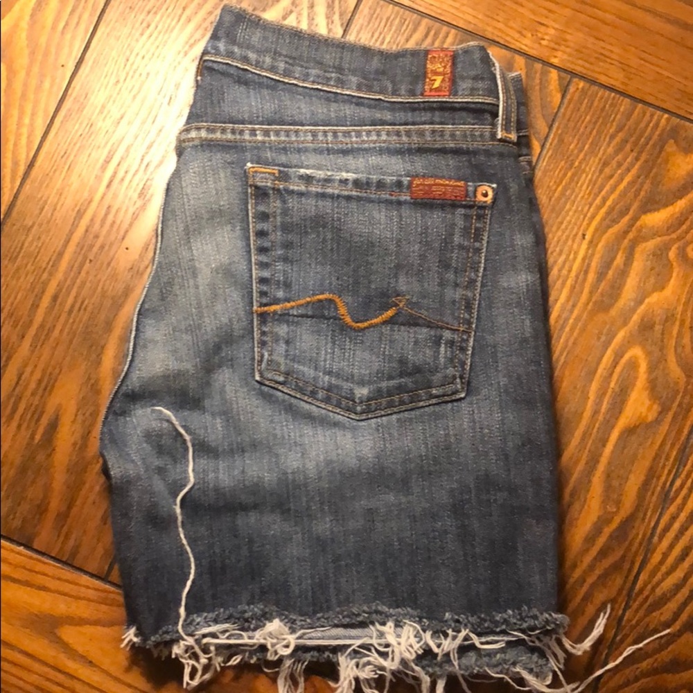 Seven for all Mankind cut off shorts